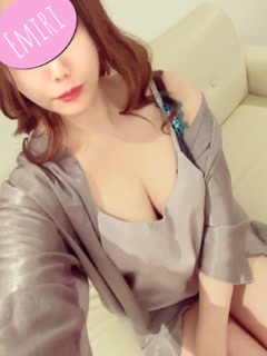 2/17デビュー町屋えみか